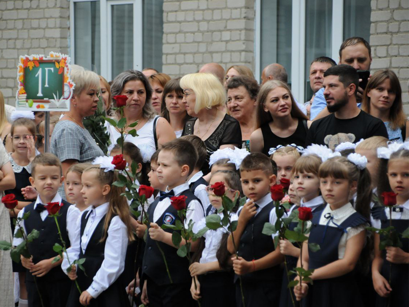 В Ессентуках больше 1.5 тысяч первоклассников сядут за парты 1 сентября.