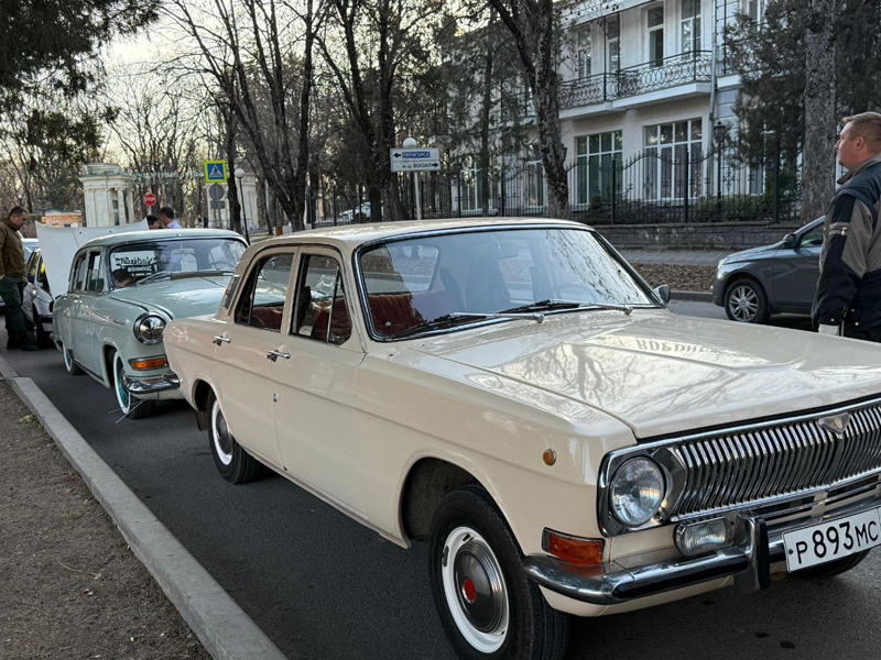 В Ессентуках прошел ретро-пробег.