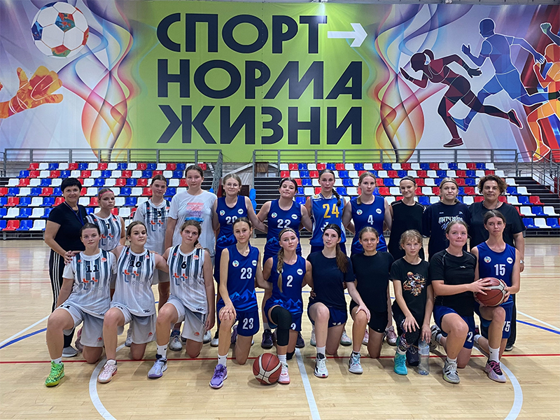 Представители 17 субъектов собрались в Ессентуках на большой турнир по настольному теннису.