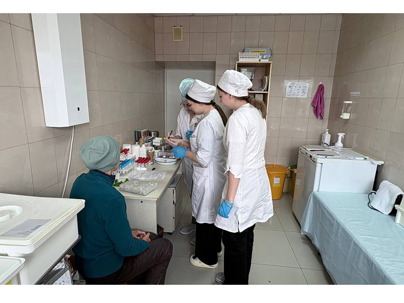 40 будущих медиков прошли практику в поликлинике Ессентуков в 2025-м.