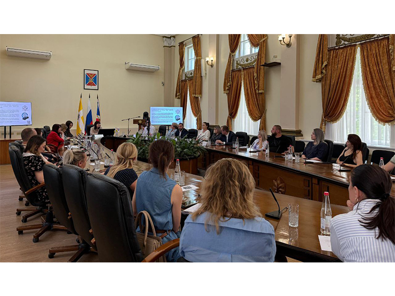 В Ессентуках с бизнесом встретились представители организаций господдержки.