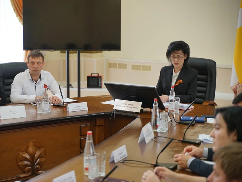 В Ессентуках под председательством управделами Екатерины Шабашовой состоялось очередное заседание антитеррористической комиссии.