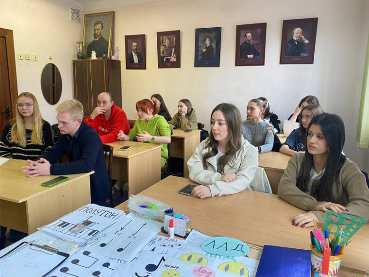 В Ессентуках социологи оценили волонтерский потенциал молодежи. В Ессентуках социологи оценили волонтерский потенциал молодежи.