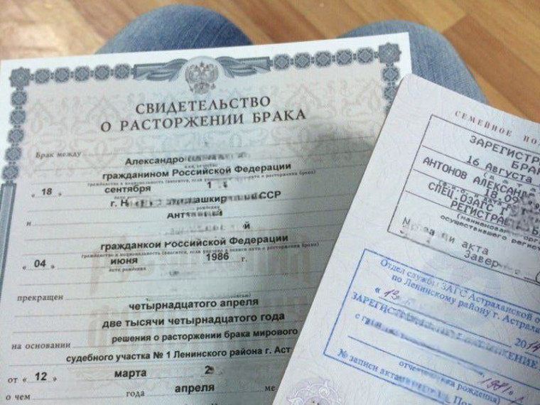 В Ессентуках по итогам 2024 года семейные пары стали разводиться реже. В Ессентуках по итогам 2024 года семейные пары стали разводиться реже.