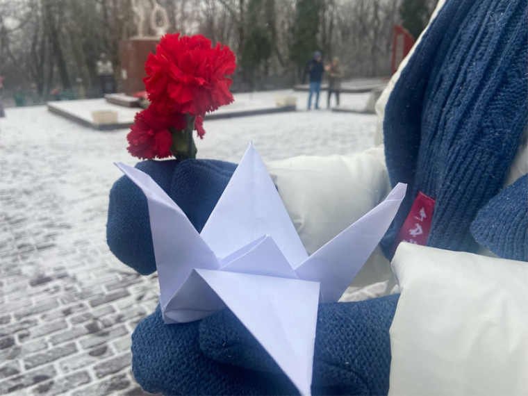 В Ессентуках почтили память Неизвестного Солдата. В Ессентуках почтили память Неизвестного Солдата.