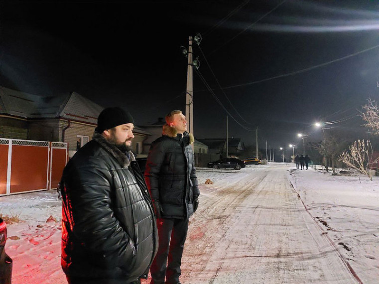Глава Ессентуков выехал на место аварии на ТП. Глава Ессентуков выехал на место аварии на ТП.