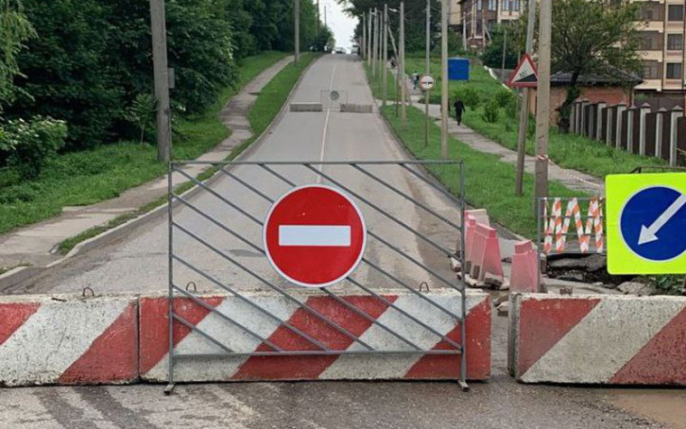 Глава Ессентуков назвал причину закрытия моста на полгода. Глава Ессентуков назвал причину закрытия моста на полгода.