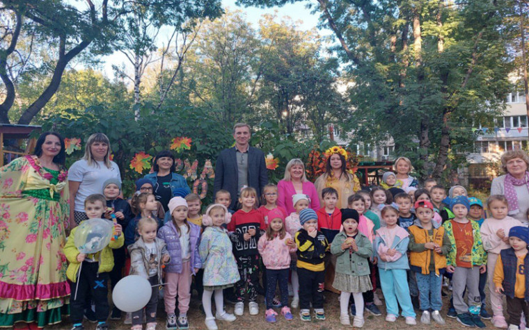 В Ессентуках дали старт осенним ярмаркам в поддержку СВО. В Ессентуках дали старт осенним ярмаркам в поддержку СВО.
