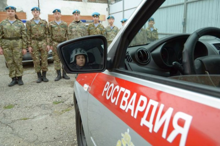 ДЕНЬ ОТКРЫТЫХ ДВЕРЕЙ ДЛЯ ШКОЛЬНИКОВ ПРОВЕЛИ СОТРУДНИКИ РОСГВАРДИИ В ЕССЕНТУКАХ. ДЕНЬ ОТКРЫТЫХ ДВЕРЕЙ ДЛЯ ШКОЛЬНИКОВ ПРОВЕЛИ СОТРУДНИКИ РОСГВАРДИИ В ЕССЕНТУКАХ.